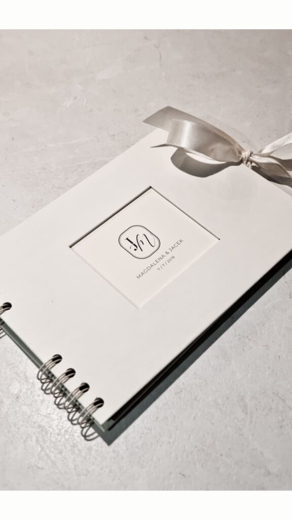 Minimalist old money wedding monogram on luxury wedding stationery